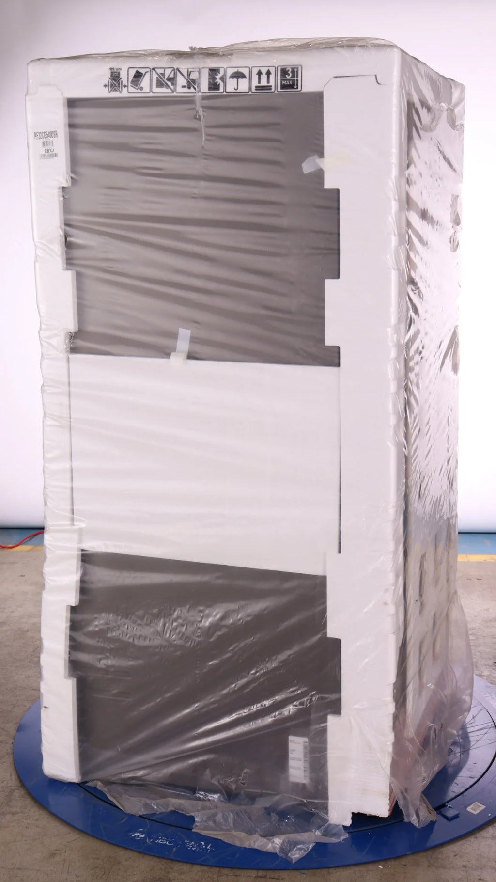 36 In. 30.5 Cu. Ft. Stainless Steel French Door Refrigerator L663968