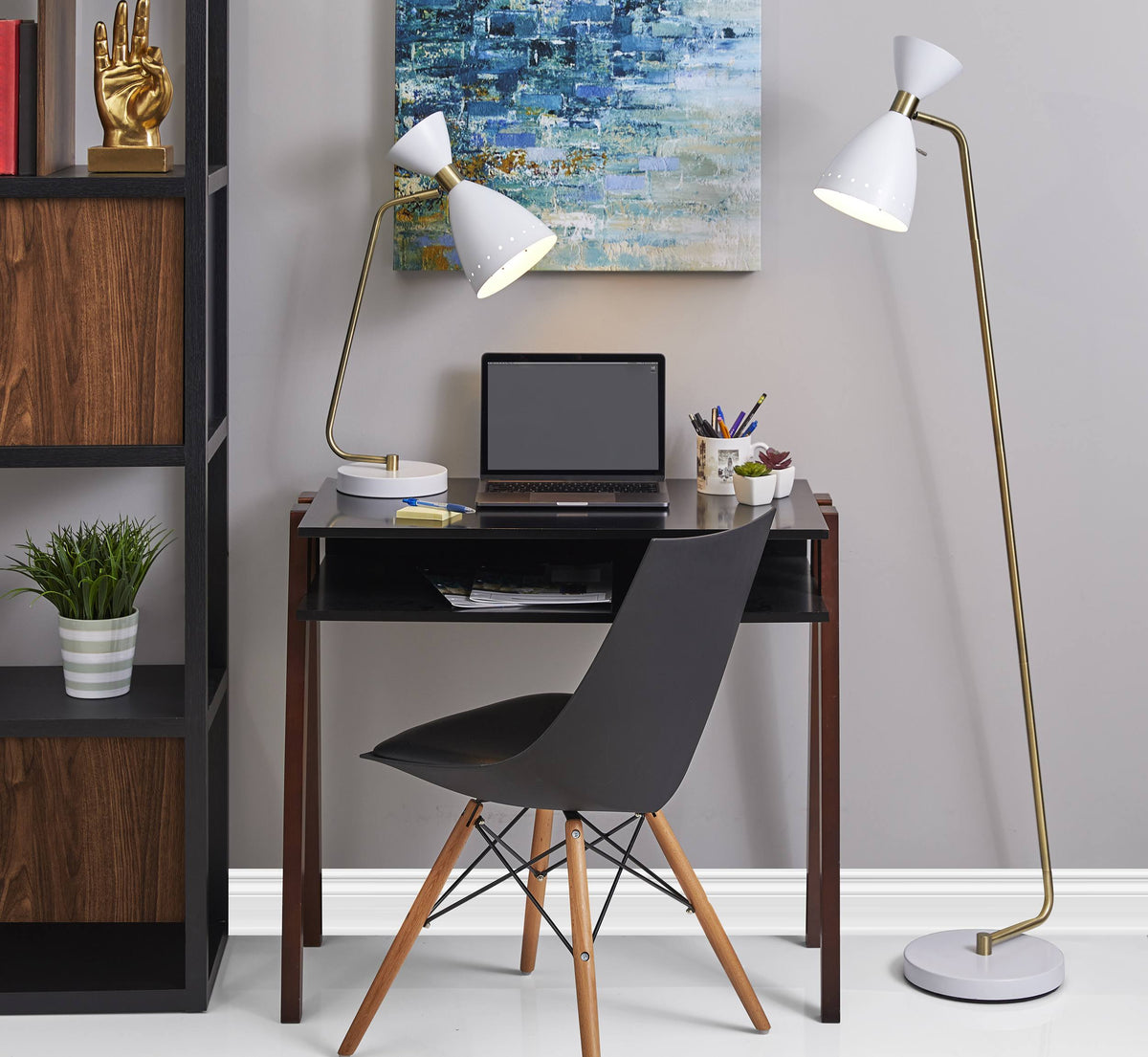 White Desk Lamp Q78382
