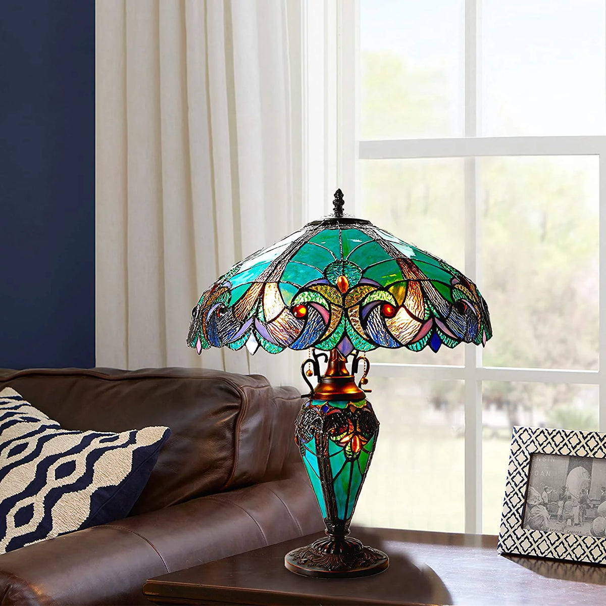 Tiffany-Style 3 Light Table Lamp 18" Shade G5780