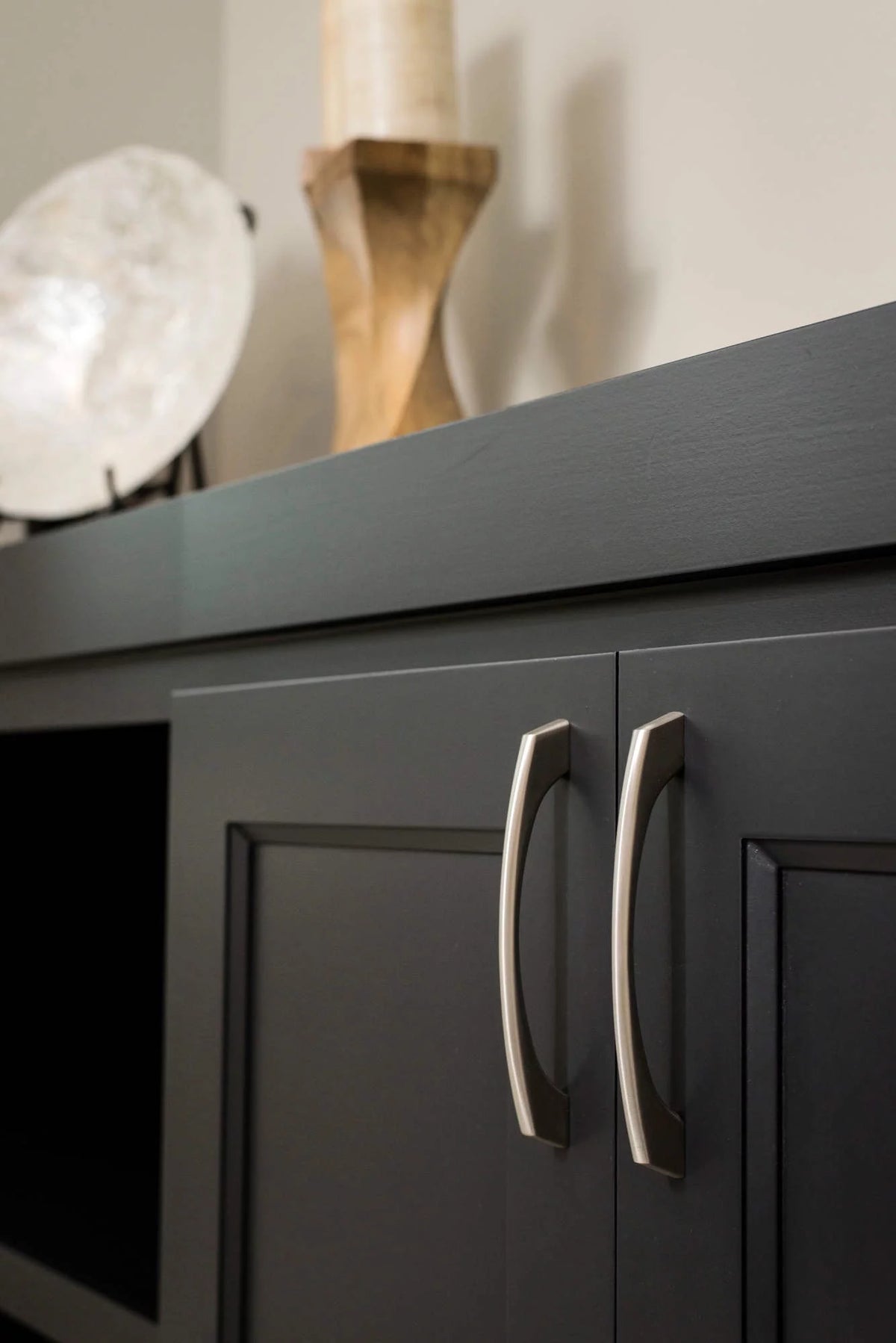 Matte Black Pull D7174