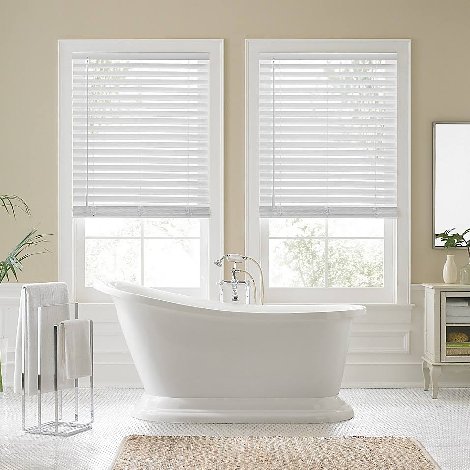 Faux Wood Cordless Shade in White A522684
