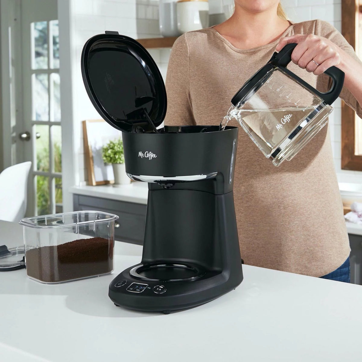 12 Cup Programmable Coffee Maker Black J30334