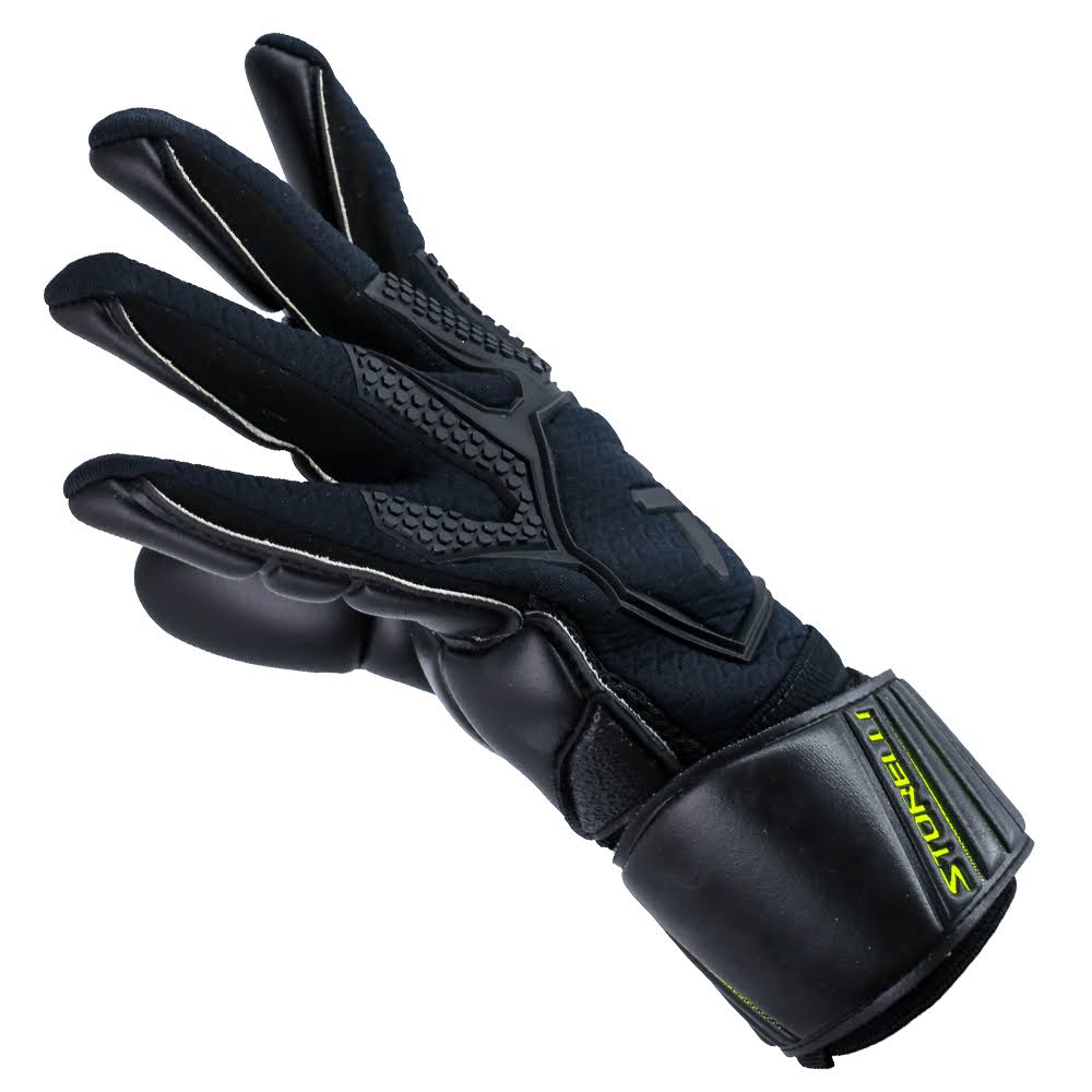Black Goalkeeper Gloves B4304
