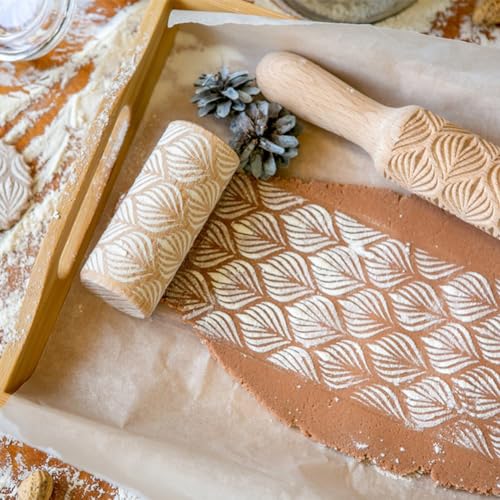 Darker 3D Flower Rattan 35cm Embossed Wooden Rolling Pin O5525