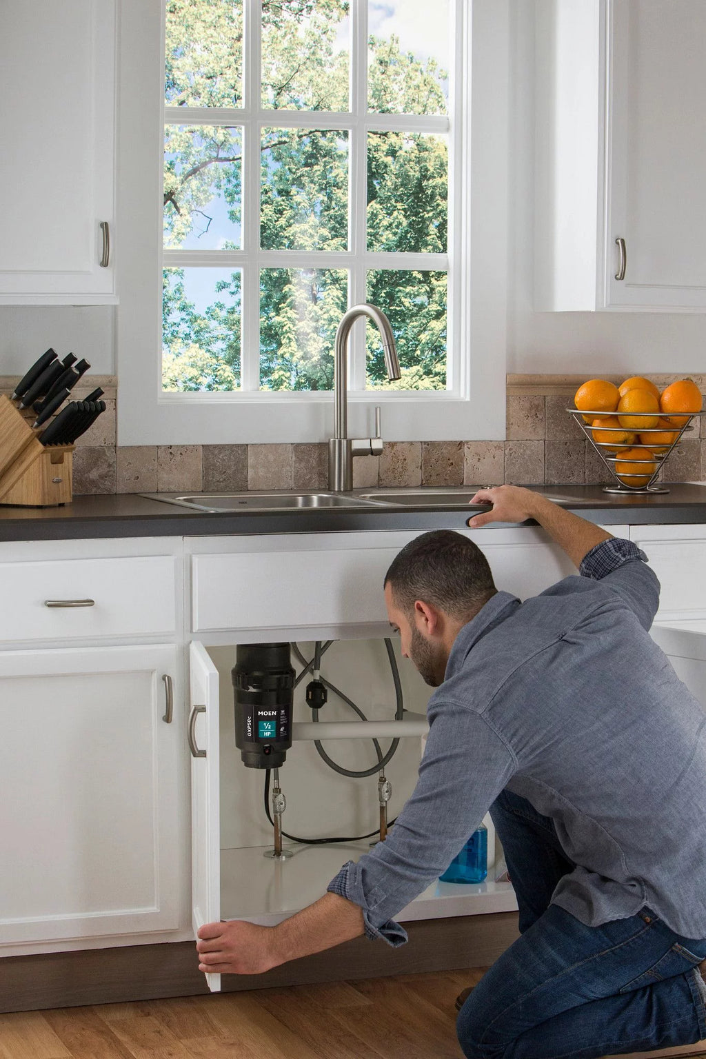 1/2 HP Continuous Feed Garbage Disposal Z864811