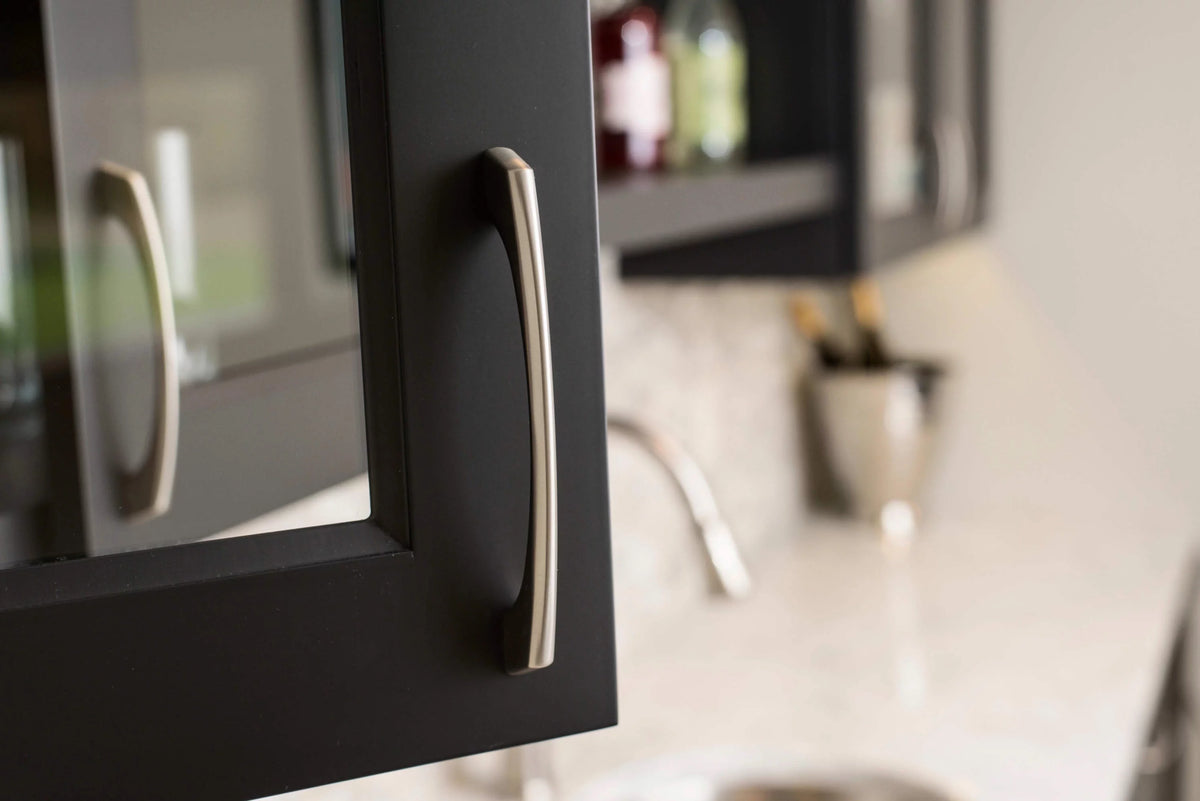 Matte Black Pull D7174