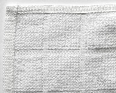 White 500ct 8 x 8 inch Pre-Moistened 100% Cotton Towels Y653427