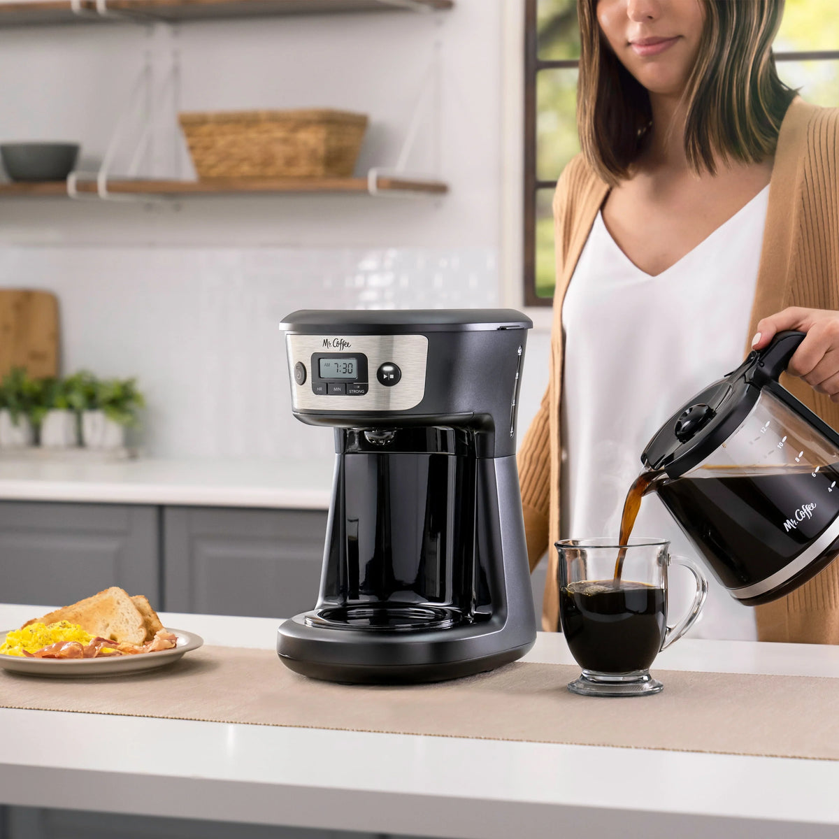 12-Cup Programmable Coffee Maker R13096