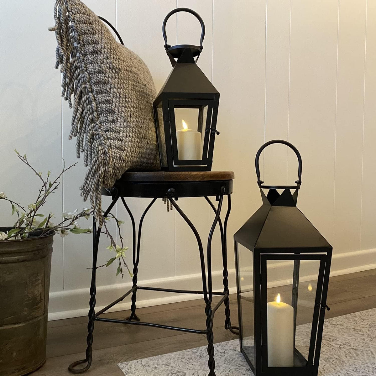 Black Metal LED Flameless Candle Lantern C240615
