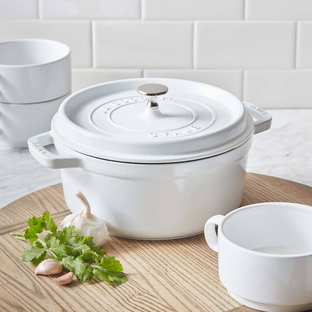 Dark Blue Cast Iron 4-Quart Round Cocotte N7800