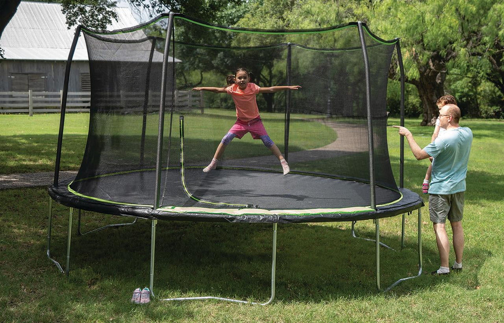 14ft Trampoline and Enclosure J347