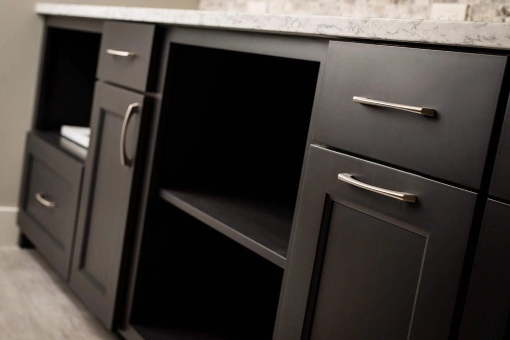 Matte Black Pull D7174