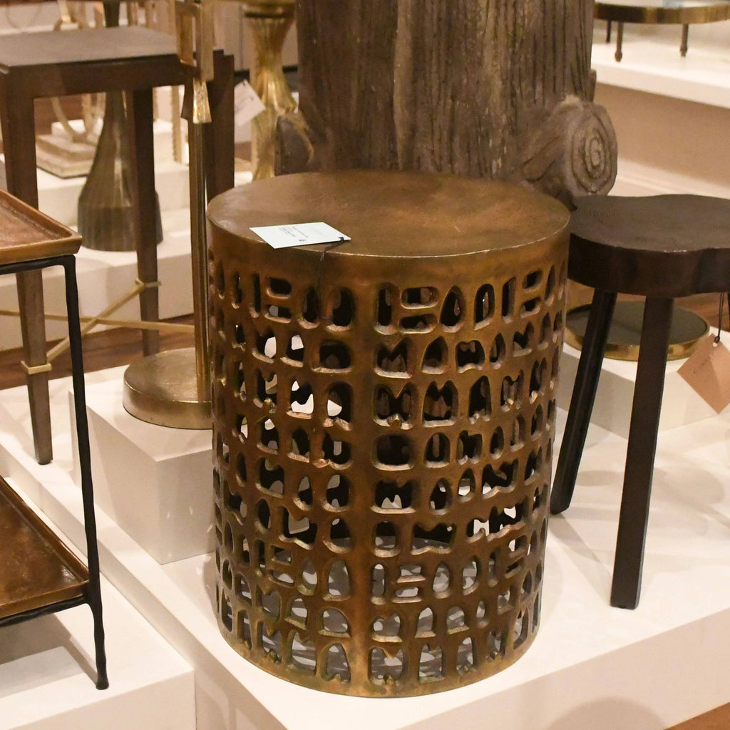 Accent Table J797316