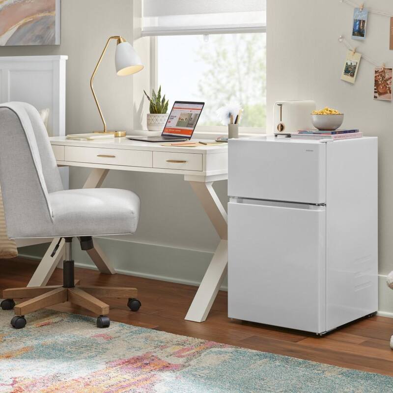 White 2-Door Mini Refrigerator with Freezer H65232