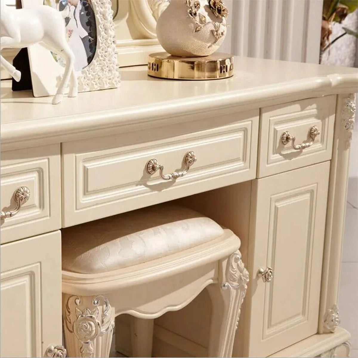 White French Dressing Table Q2127
