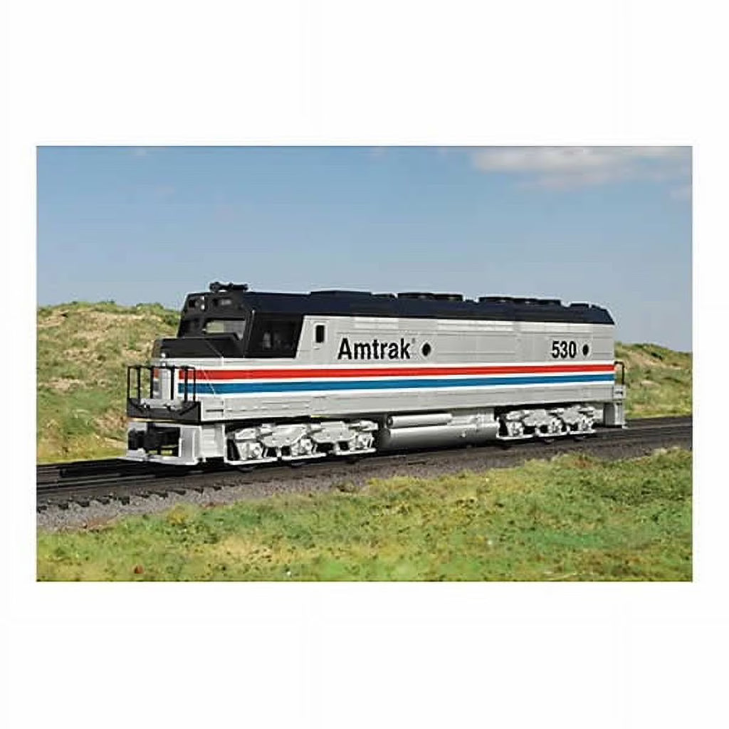 O Scale Model Train Set With Engine And Three 60ft Coaches O8980