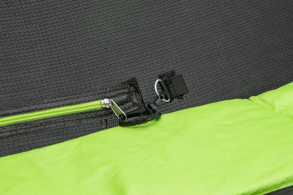 14ft Trampoline and Enclosure J347